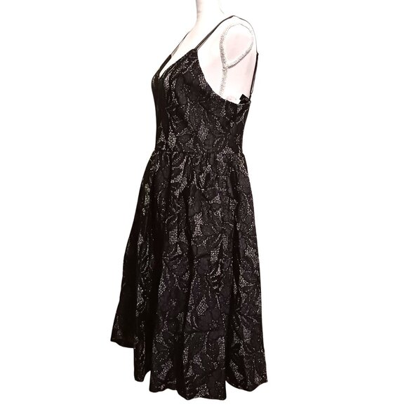 NEW Gracia Metallic Lace Fit & Flare‎ Dress in Grey Size M - Picture 5 of 13